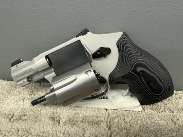 Smith & Wesson 642-uc 38 Special +P Lipseys Exclusive - Image 3