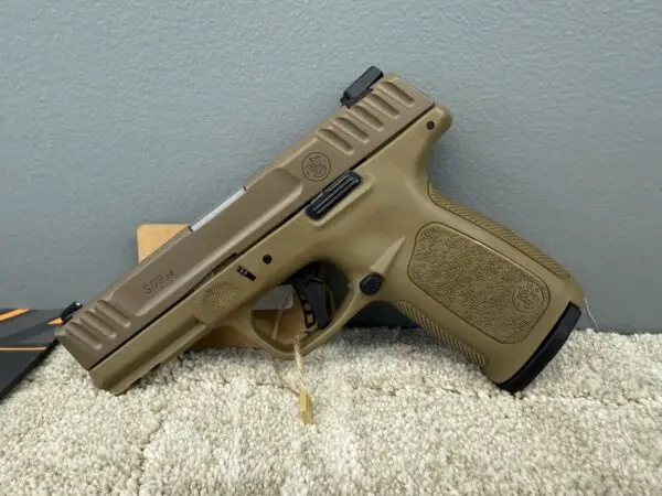 Smith & Wesson SD9 2.0 9mm FDE - Image 2