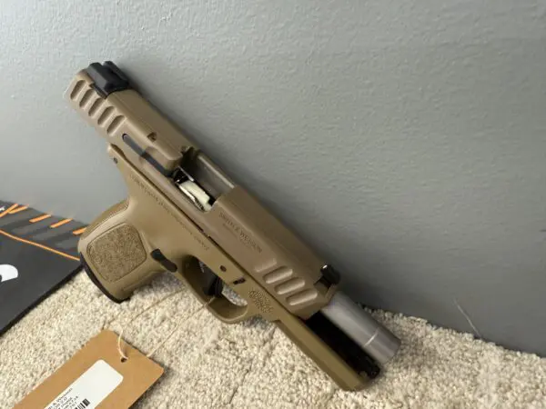 Smith & Wesson SD9 2.0 9mm FDE - Image 3