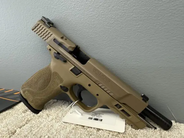 Smith & Wesson M&P40 40s&w FDE - Image 4
